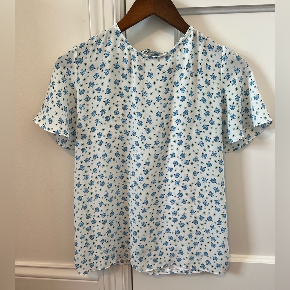 💙💚LOFT Short-sleeve Blouse (Size XS)